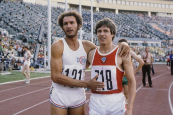 Он пришёл в спорт в 18 лет, но переписал историю, а его рекорд не могут побить 44 года: Рекорд Виктора Маркина