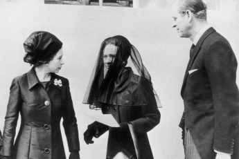 Траур не-королевы