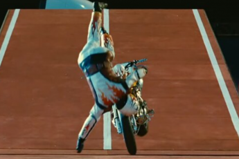 Кинотрюки, которые пошли не по плану (но получились настолько хороши, что их оставили в фильме)