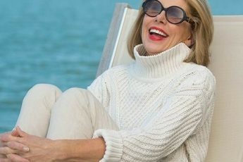 Женщина после 50 должна уяснить: 9 вещей, которые носить нельзя ни в коем случае