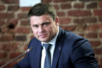 Депутат с внушительным состоянием, наркотики и романтические отношения с Собчак: новые шокирующие факты о жизни сына Боярского