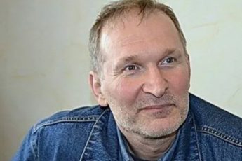 Речи нет, руки нет. Как живет Федор Добронравов столкнувшийся с проблемами здоровья.