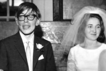 "Своим поведением она унижает мужа"